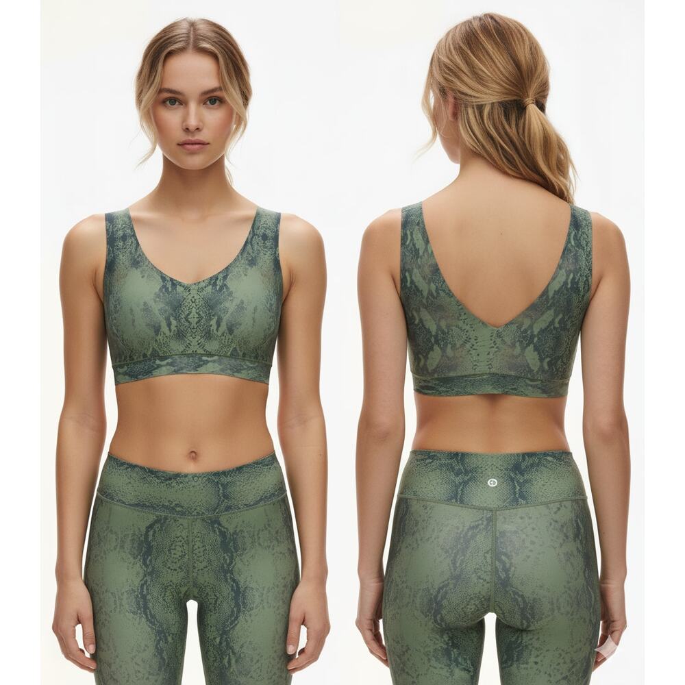 Chantelle Softstretch Padded V-Neck Bra Top Size XS Green Python Snake Print - Picture 1 of 6